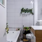 Апартаменти Sunlit Urban Nest - M&n *