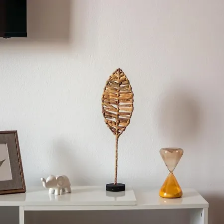 Sunlit Urban Nest - M&n Apartment Bucharest