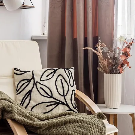 Sunlit Urban Nest - M&n Daire *