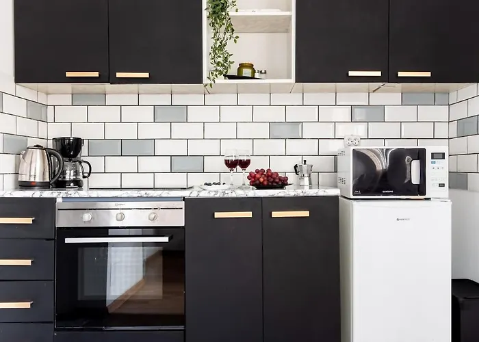 Sunlit Urban Nest - M&n Bucureşti